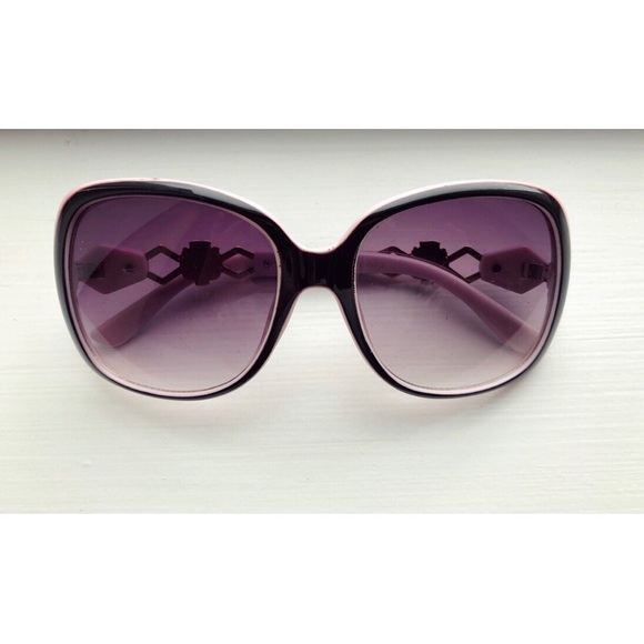 Kleo | Accessories | Black Blush Pink Tinted Kleo Lion Sunglasses ...